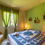 Casa Angi טורוקס